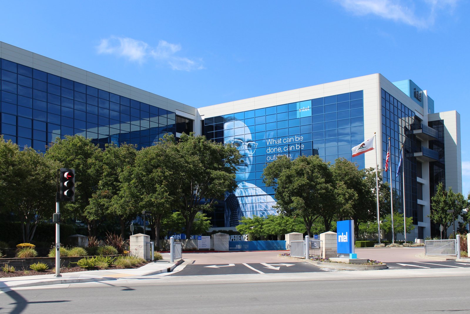 La sede di Intel a 2200 Mission College Boulevard, Santa Clara, California