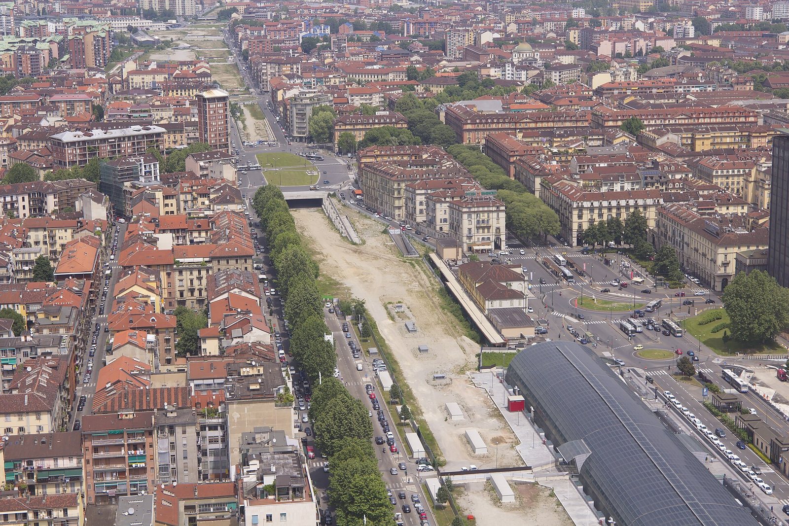 Il grattacielo di Intesa Sanpaolo a Torino, progettato da Renzo Piano